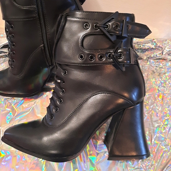 LAMODA Dolls Kill older rare Goth flared buckle Heel Booties witchy Halloween - Picture 3 of 6